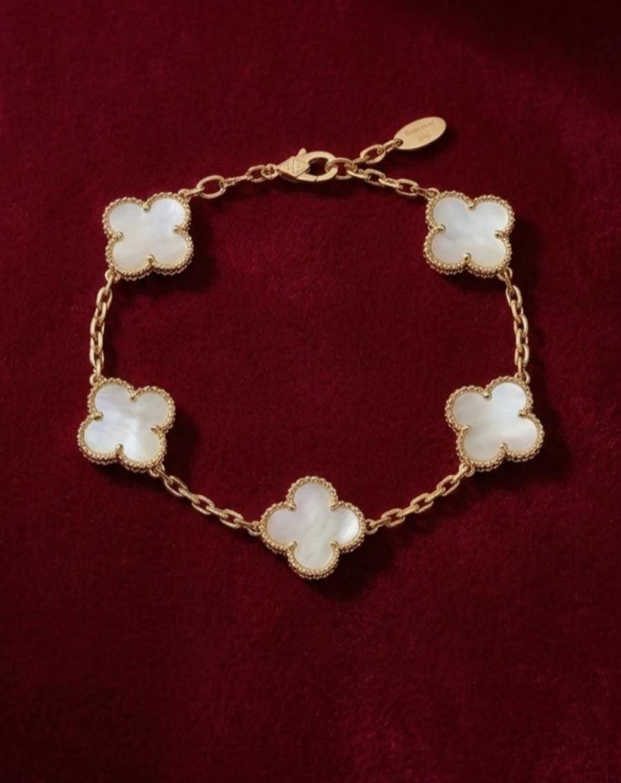 White Clover Chain Bracelet