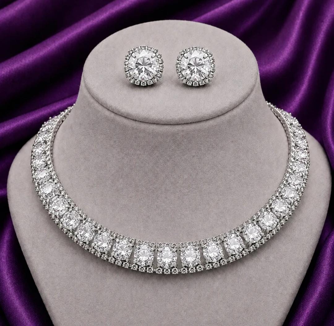 Silver Stone Collar Set